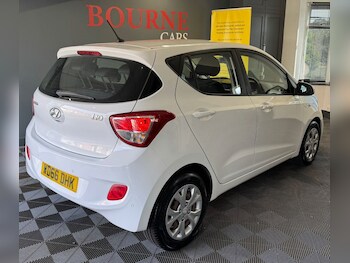 Used Hyundai i10 2016 for sale - 76235971: Photo 4