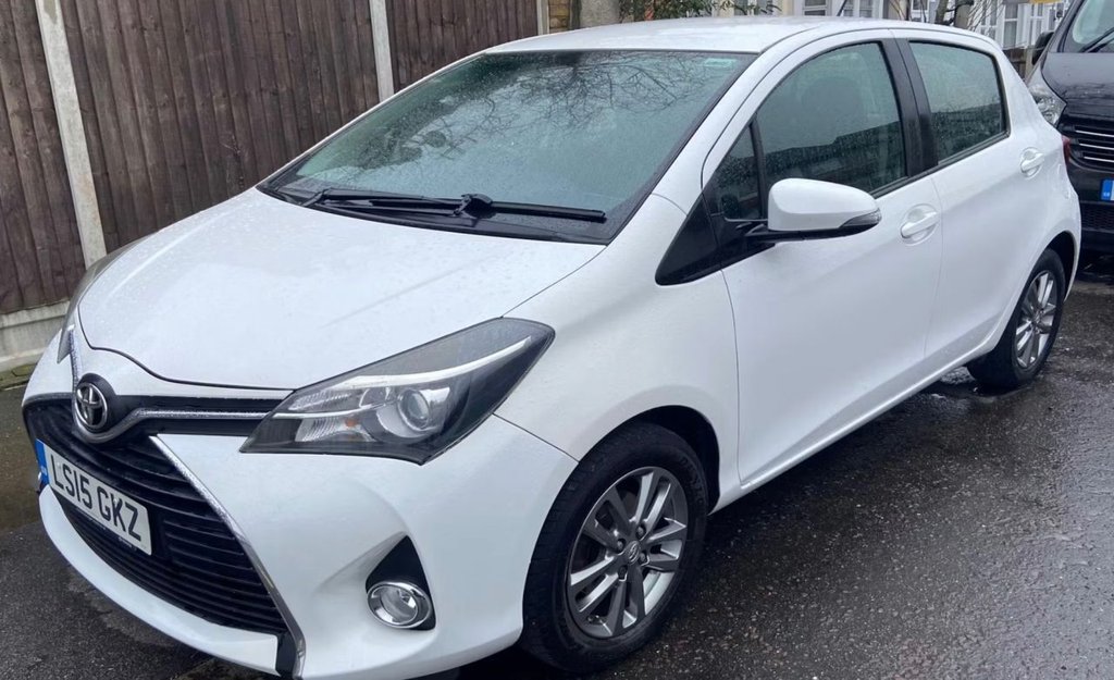 Used Toyota Yaris 2015 for sale - 77609209: Photo 3
