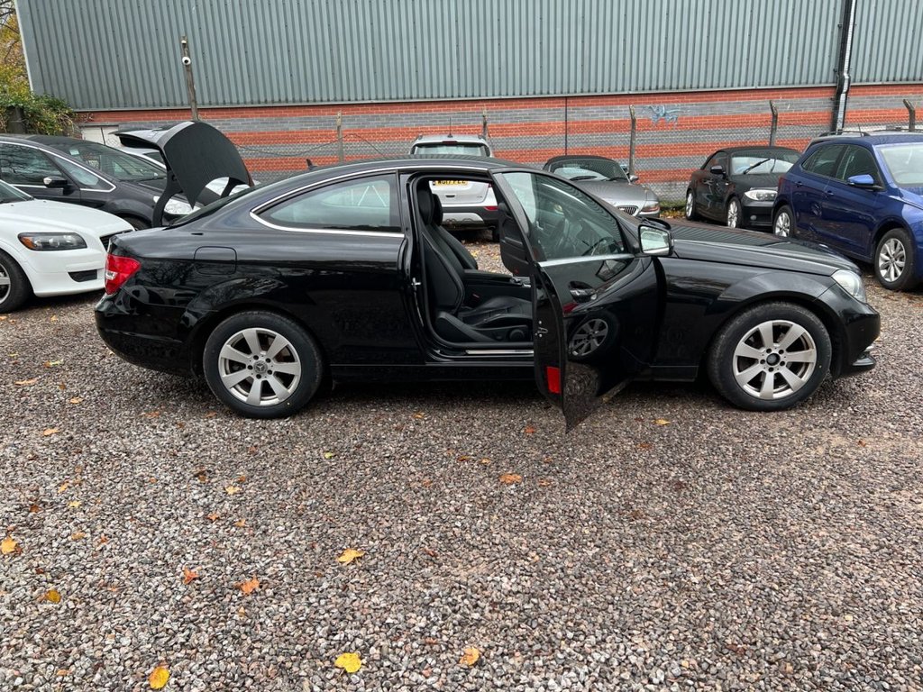 Used Mercedes-Benz C Class 2013 for sale - 76323020: Photo 34