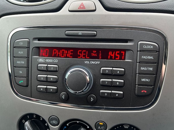 Used Ford Focus 2010 for sale - 75527950: Photo 17