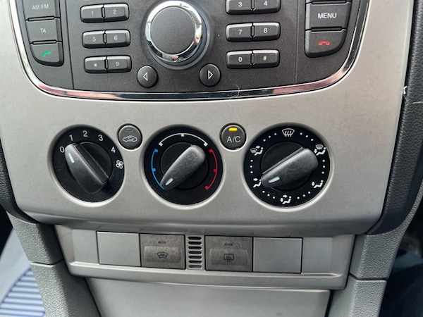 Used Ford Focus 2010 for sale - 75527950: Photo 18