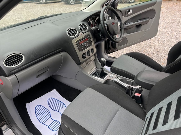 Used Ford Focus 2010 for sale - 75527950: Photo 23