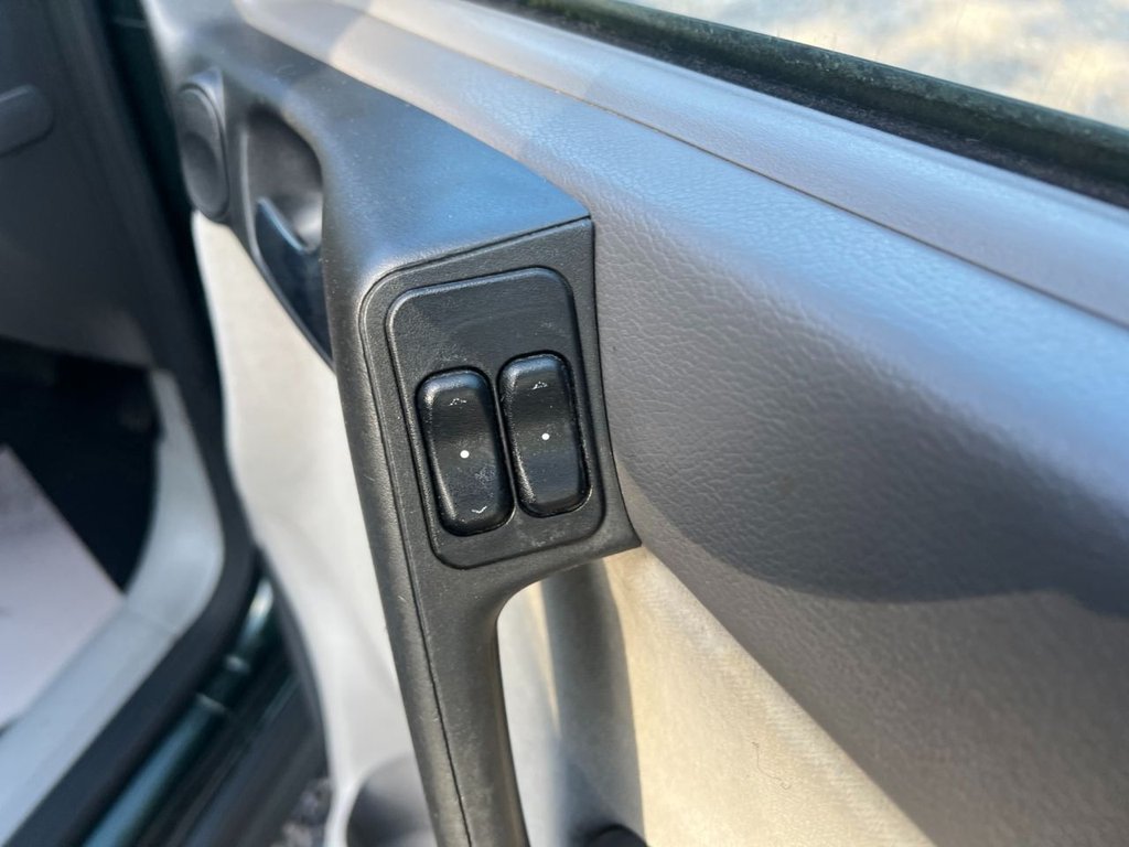 Used Vauxhall Astra 2003 for sale - 76185168: Photo 9