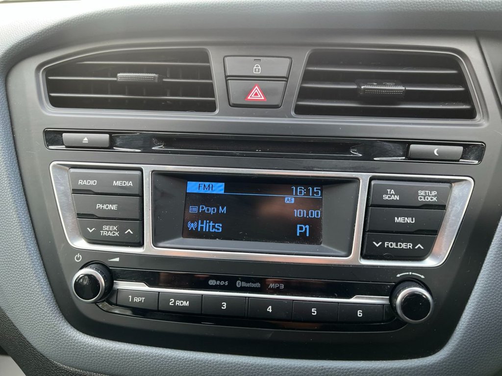 Used Hyundai i20 2017 for sale - 76367963: Photo 17