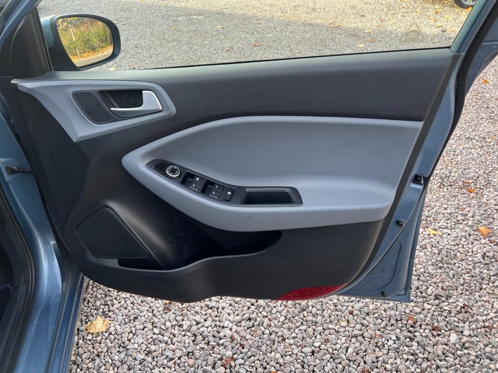 Used Hyundai i20 2017 for sale - 76367963: Photo 23