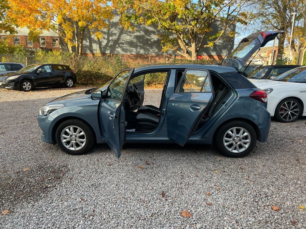 Used Hyundai i20 2017 for sale - 76367963: Photo 36