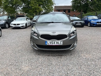 Kia - Carens