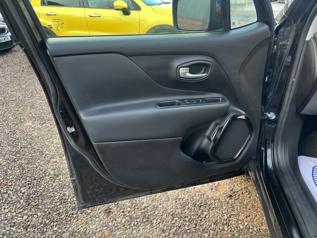 Used Jeep Renegade 2016 for sale - 76841336: Photo 25