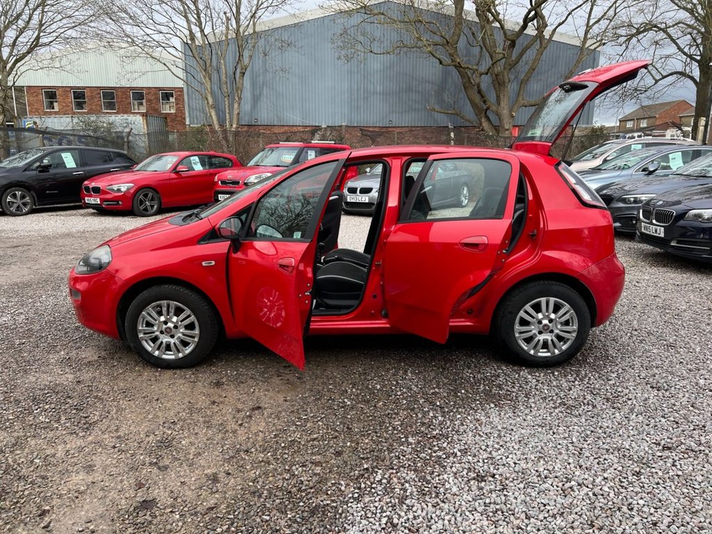 Used Fiat Punto 2012 for sale - 77572004: Photo 32