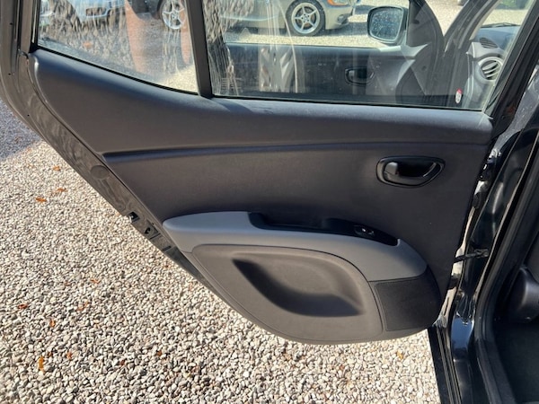 Used Hyundai i10 2008 for sale - 75548108: Photo 22