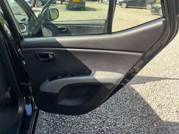 Used Hyundai i10 2008 for sale - 75548108: Photo 25