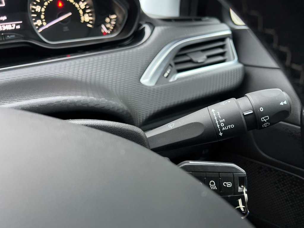 Used Peugeot 208 2019 for sale - 77139927: Photo 12