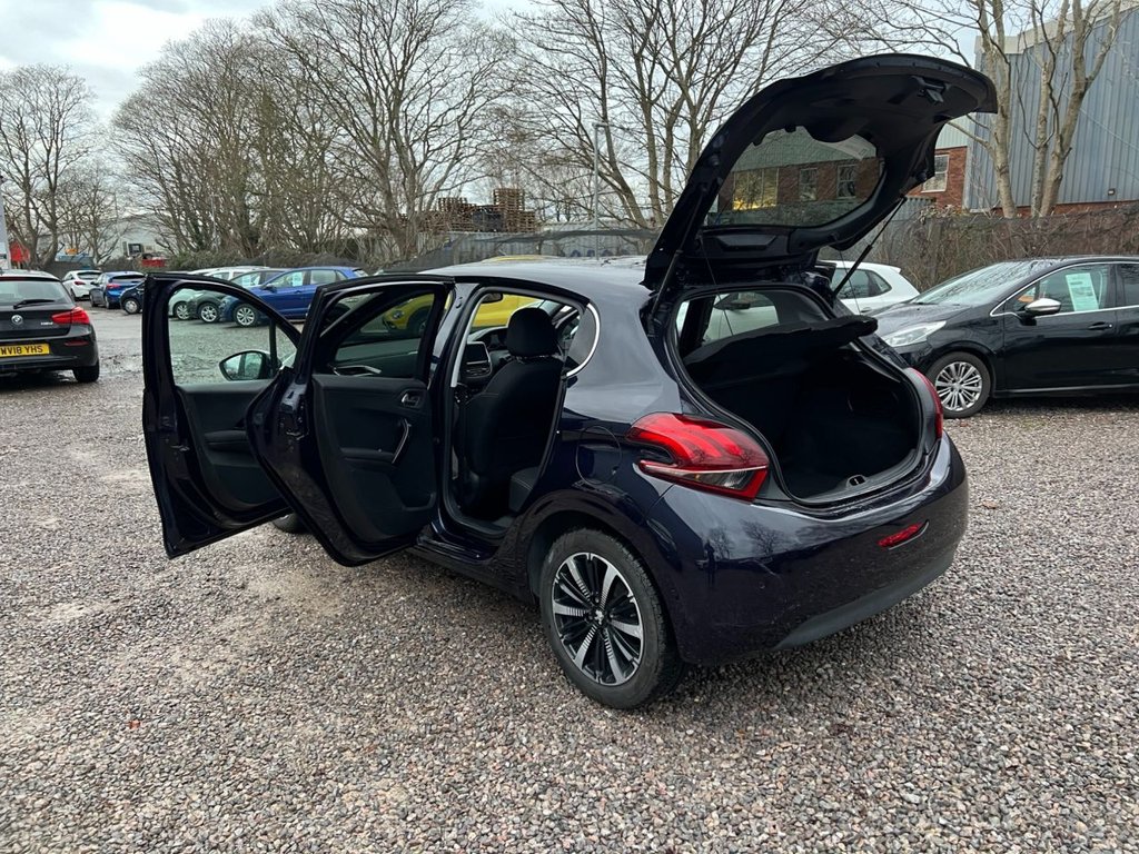 Used Peugeot 208 2019 for sale - 77139927: Photo 37