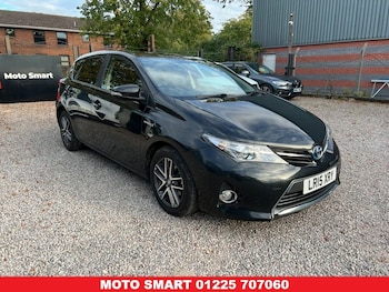 2015 (15) - 1.8 VVTi Hybrid Icon+ 5dr CVT Auto