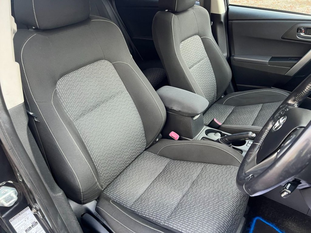 Used Toyota Auris 2015 for sale - 76185521: Photo 25