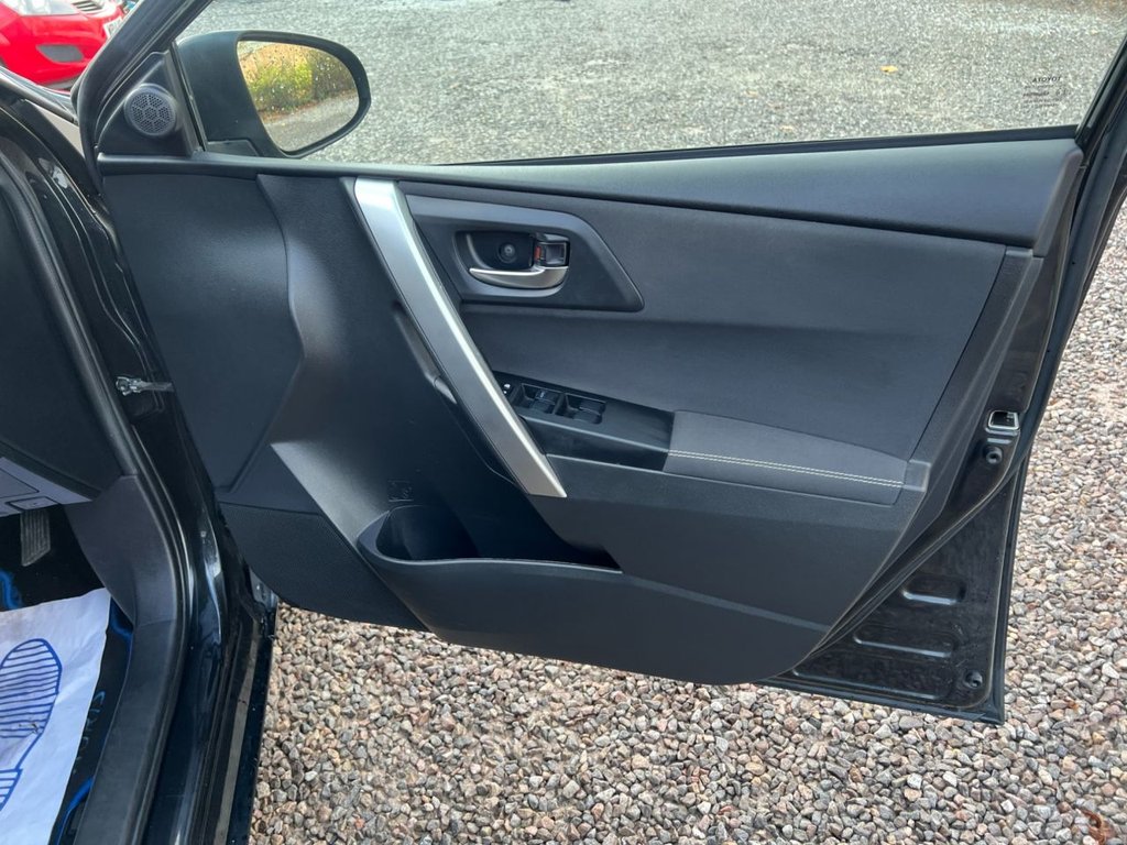 Used Toyota Auris 2015 for sale - 76185521: Photo 26