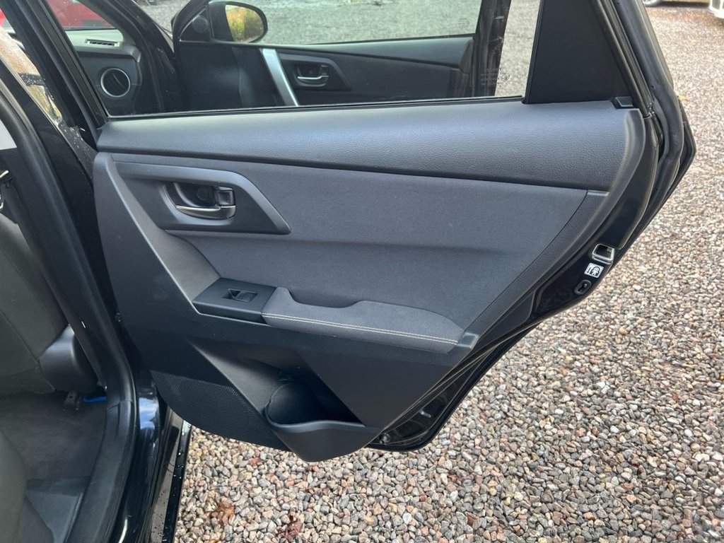 Used Toyota Auris 2015 for sale - 76185521: Photo 34