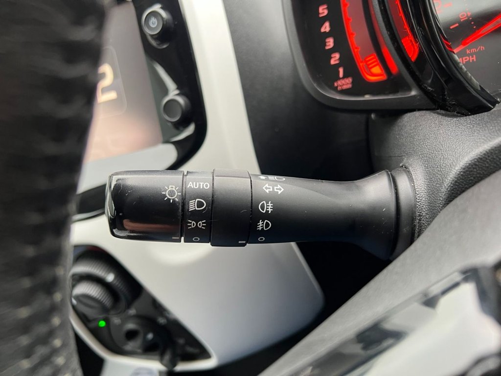 Used Peugeot 108 2014 for sale - 77384603: Photo 13