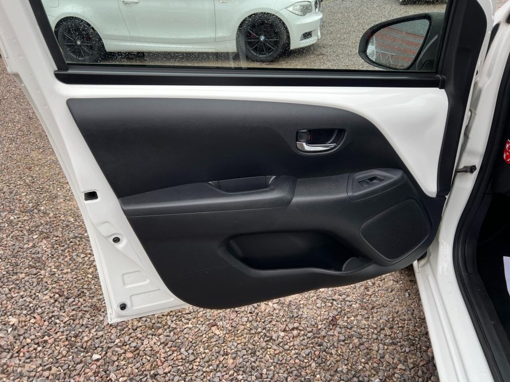 Used Peugeot 108 2014 for sale - 77384603: Photo 28