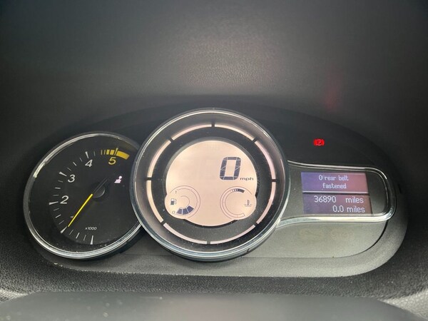 Used Renault Megane 2013 for sale - 76256549: Photo 12