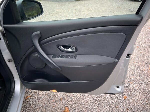 Used Renault Megane 2013 for sale - 76256549: Photo 24