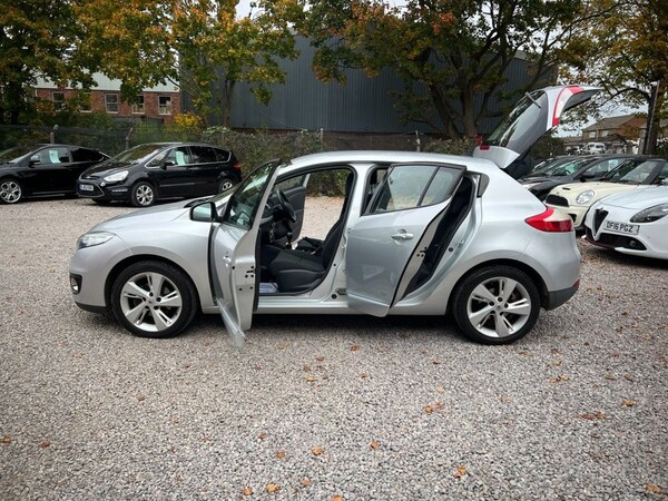 Used Renault Megane 2013 for sale - 76256549: Photo 37