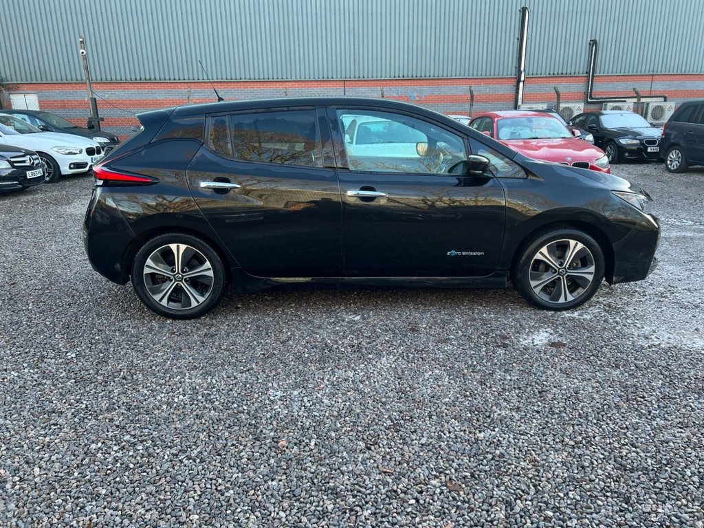 Used Nissan Leaf 2018 for sale - 77122299: Photo 10