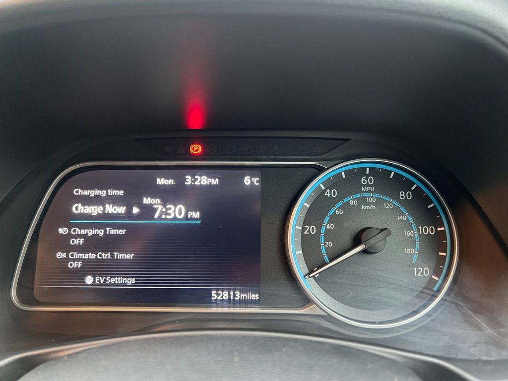 Used Nissan Leaf 2018 for sale - 77122299: Photo 23