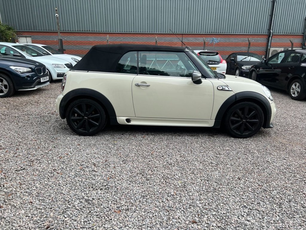 Used MINI Convertible 2012 for sale - 75947707: Photo 10