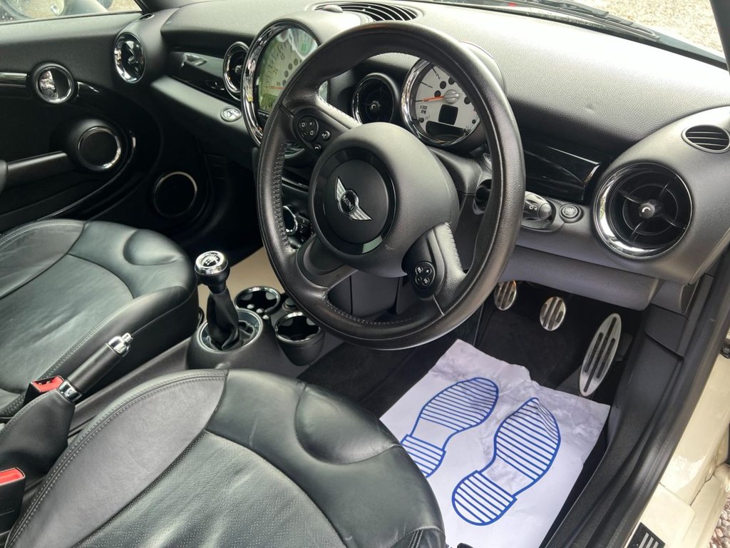 Used MINI Convertible 2012 for sale - 75947707: Photo 11