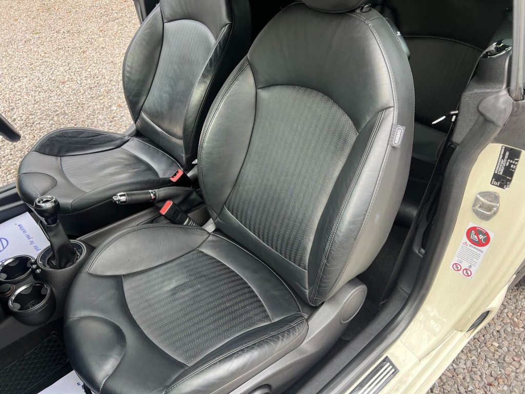 Used MINI Convertible 2012 for sale - 75947707: Photo 15