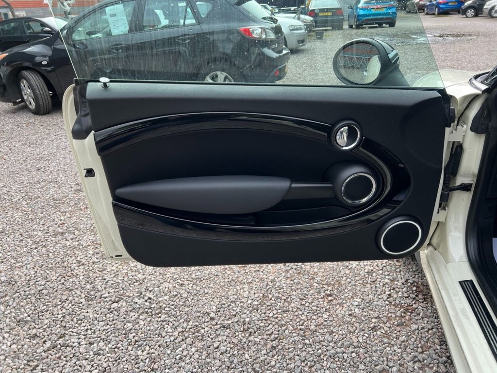 Used MINI Convertible 2012 for sale - 75947707: Photo 16