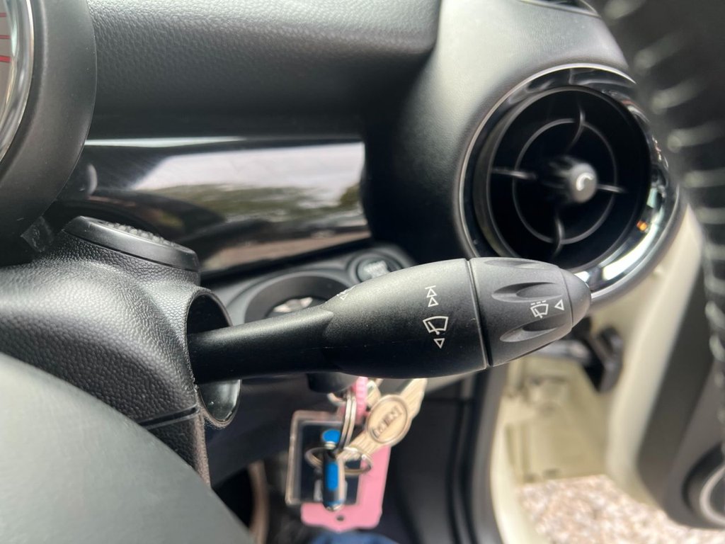 Used MINI Convertible 2012 for sale - 75947707: Photo 20