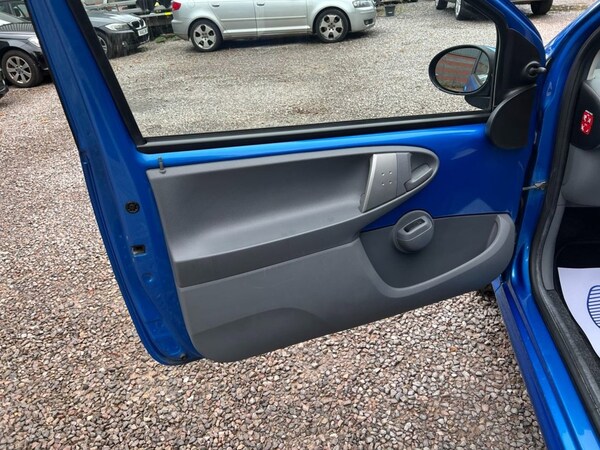 Used Peugeot 107 2011 for sale - 75654009: Photo 20