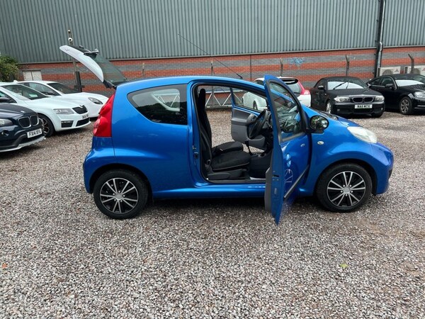 Used Peugeot 107 2011 for sale - 75654009: Photo 30