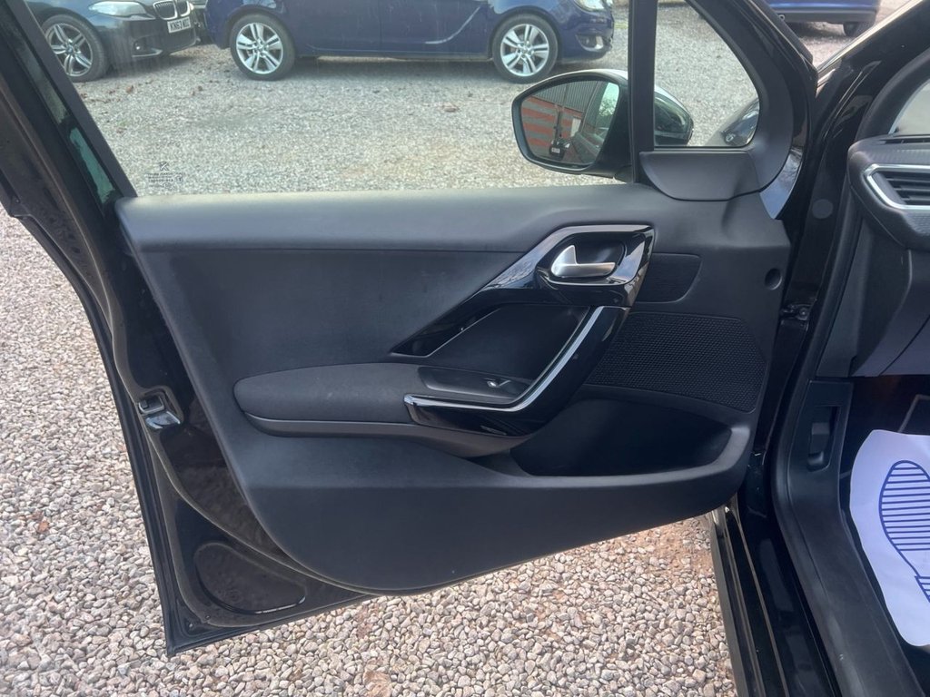 Used Peugeot 208 2018 for sale - 76910219: Photo 27