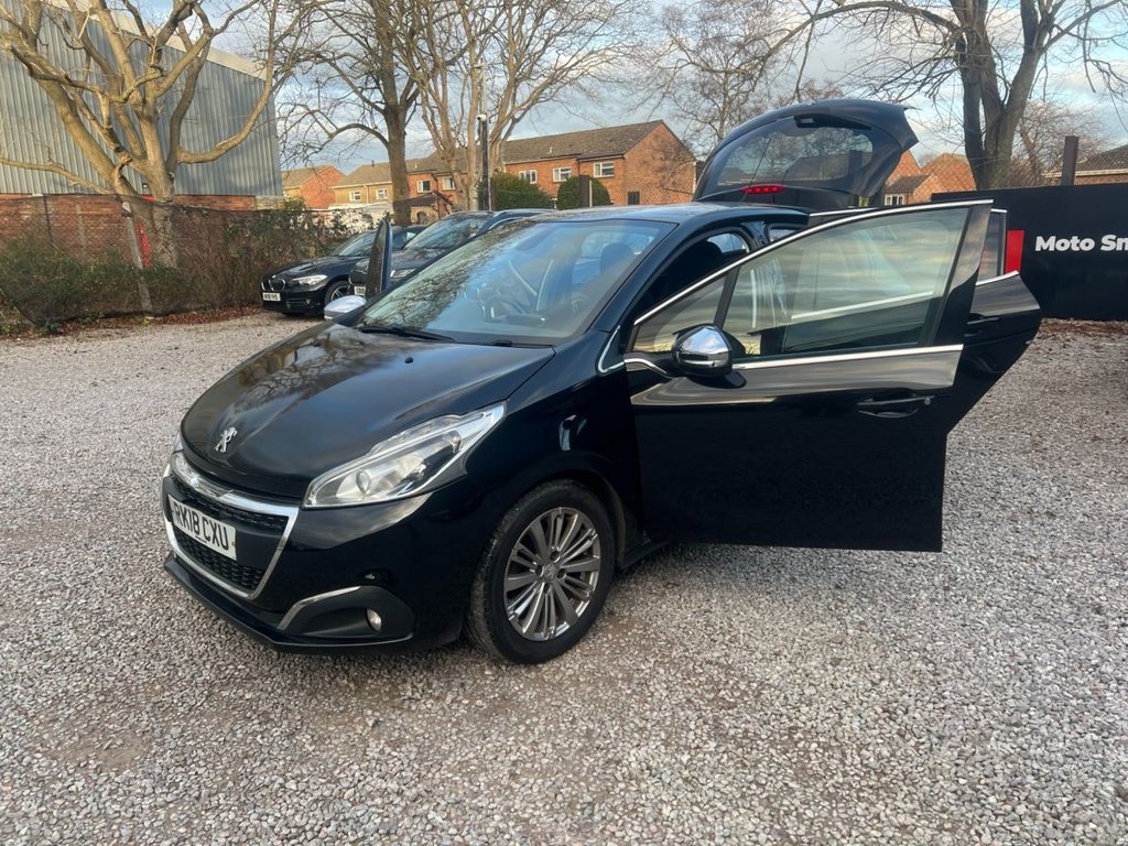 Used Peugeot 208 2018 for sale - 76910219: Photo 36