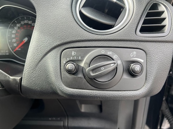 Used Ford S-Max 2013 for sale - 75642569: Photo 11