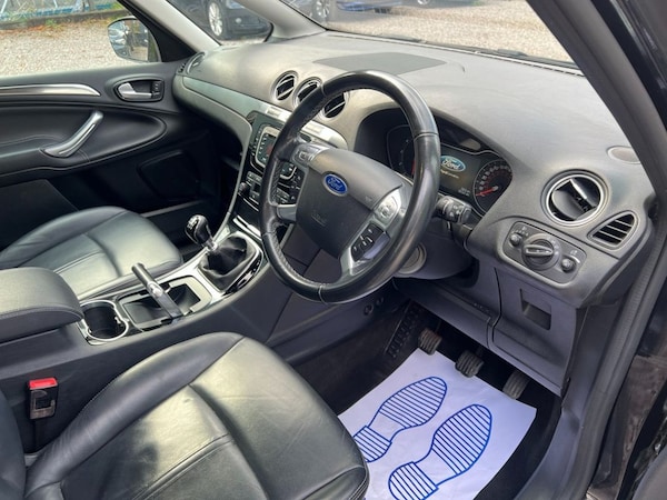 Used Ford S-Max 2013 for sale - 75642569: Photo 20