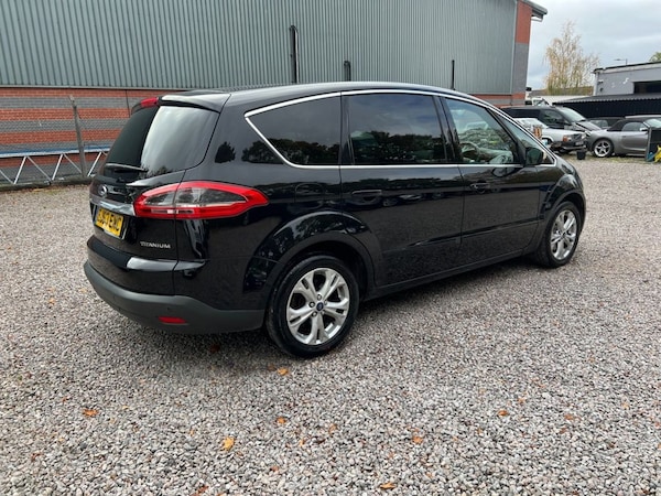 Used Ford S-Max 2013 for sale - 75642569: Photo 8