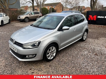 Used Volkswagen Polo 2014 for sale - 77171927: Photo