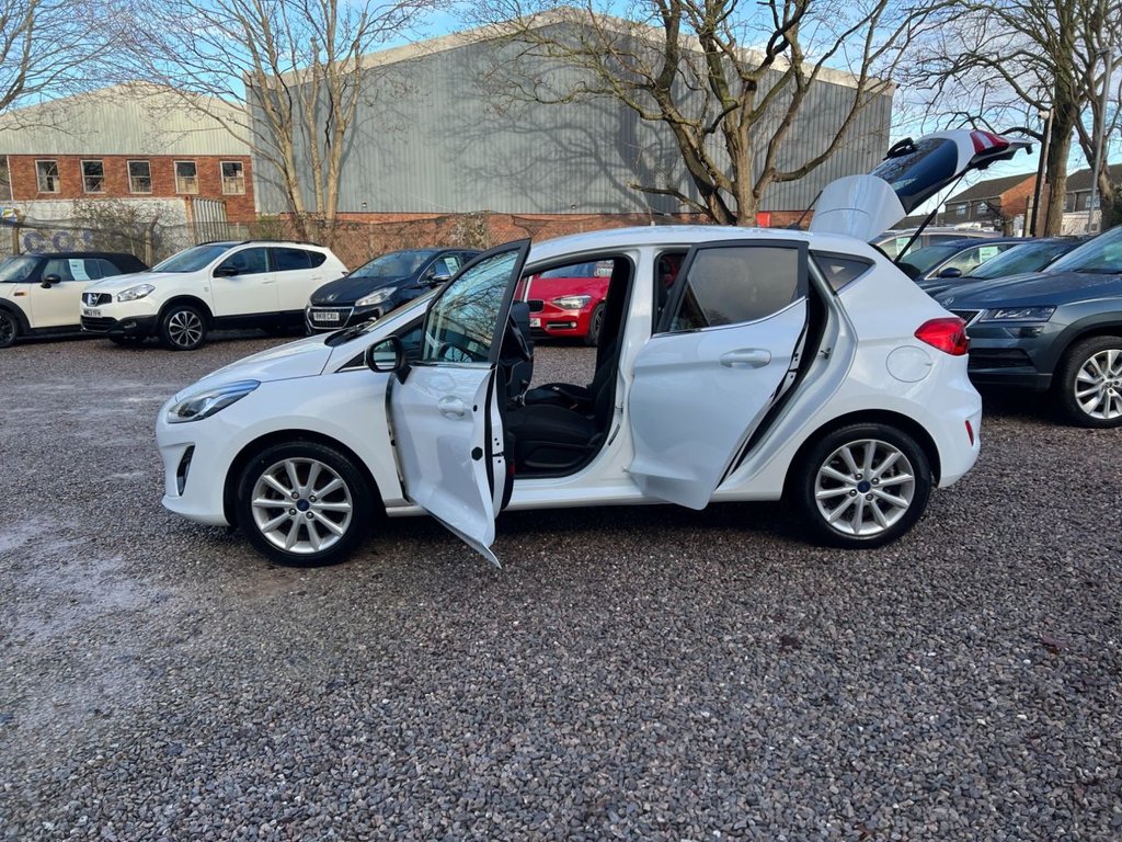 Used Ford Fiesta 2017 for sale - 76950566: Photo 35