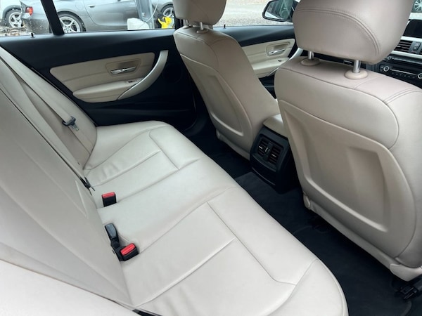 Used BMW 3 Series 2015 for sale - 76235640: Photo 11