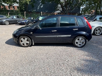 Used Ford Fiesta 2006 for sale - 79461708: Photo