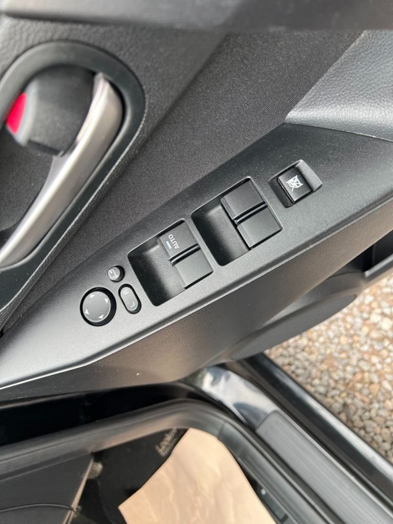 Used Mazda Mazda3 2010 for sale - 76417049: Photo 10