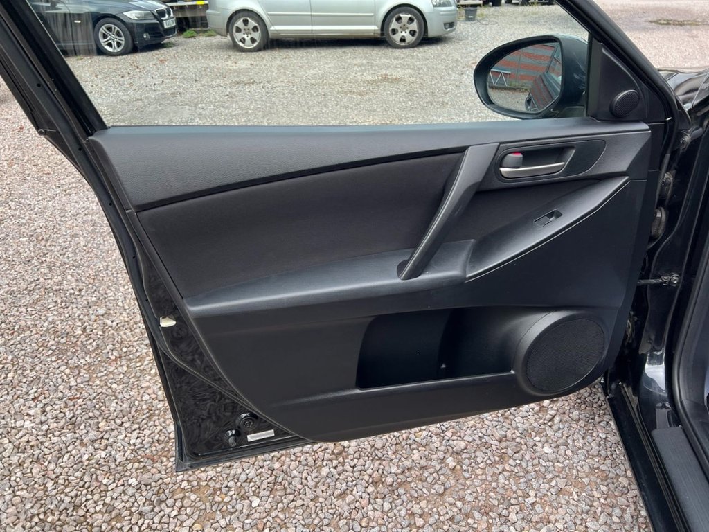 Used Mazda Mazda3 2010 for sale - 76417049: Photo 21