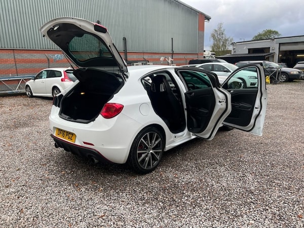 Used Alfa Romeo Giulietta 2016 for sale - 75359070: Photo 42