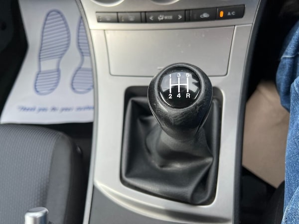Used Mazda Mazda3 2010 for sale - 75619312: Photo 15