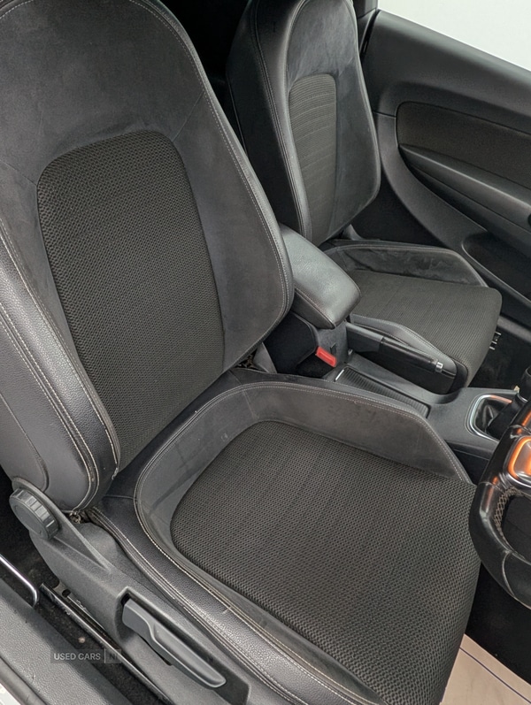 Used Volkswagen Scirocco 2015 for sale - 77230956: Photo 10