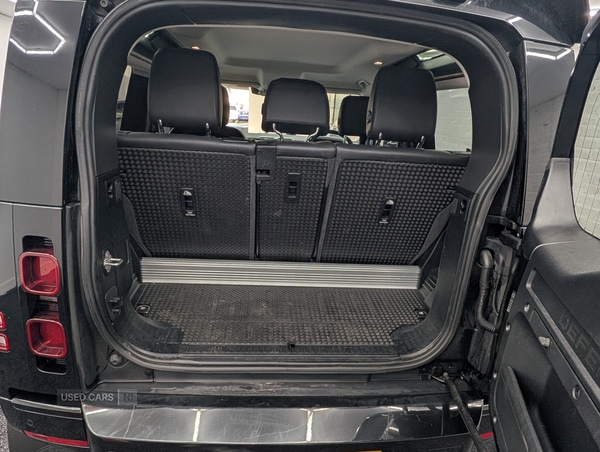 Used Land Rover Defender 2021 for sale - 77321206: Photo 15